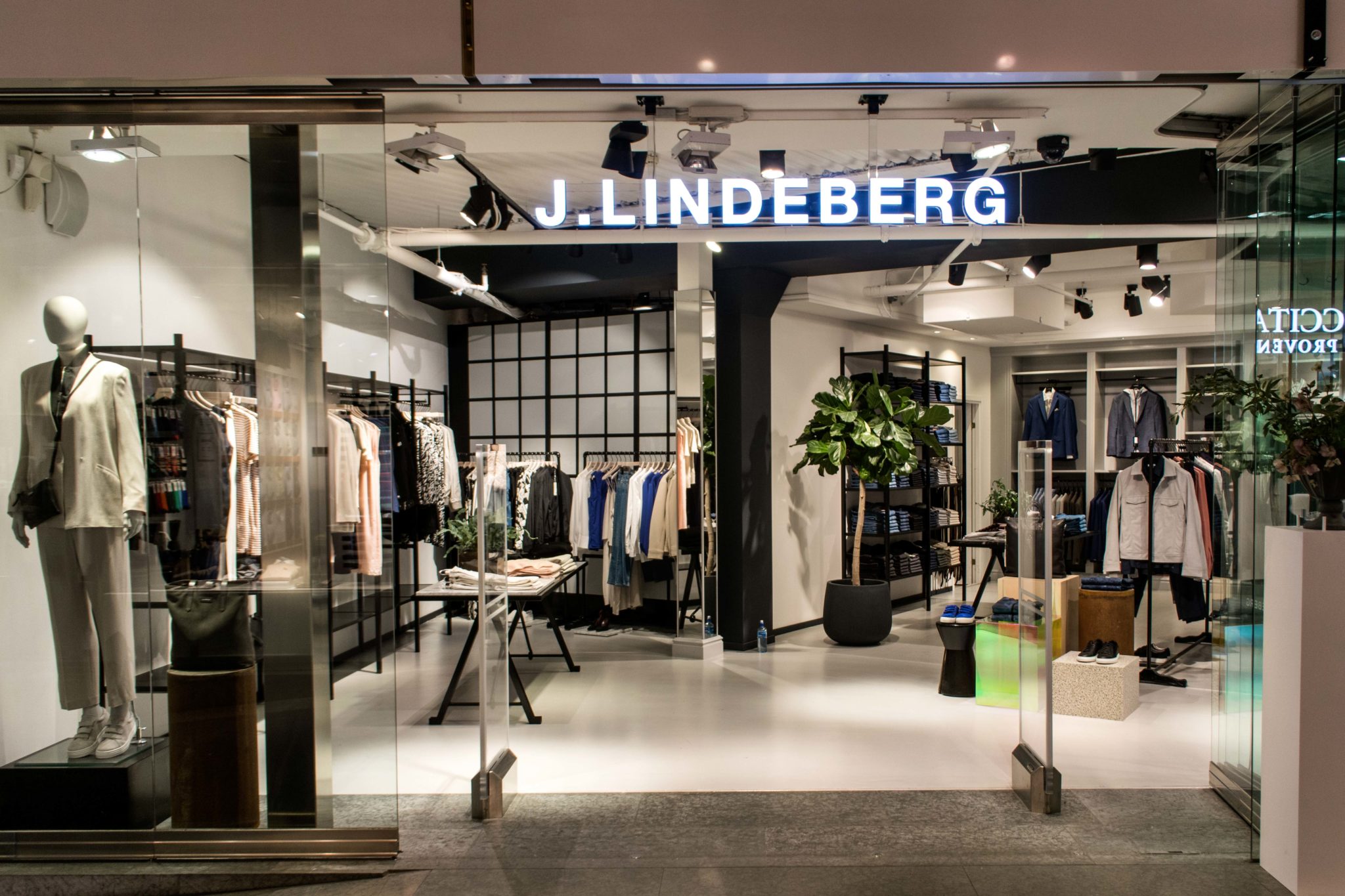 The refurbishment of J.Lindeberg - Facio